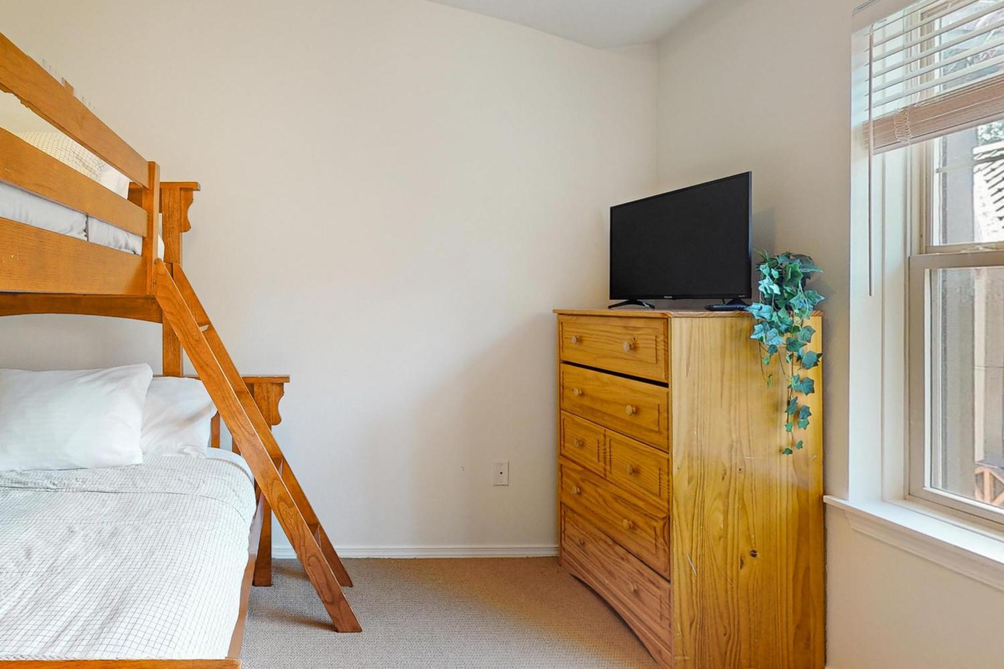 Collins Lake #112 ガバメント・キャンプ 部屋 写真